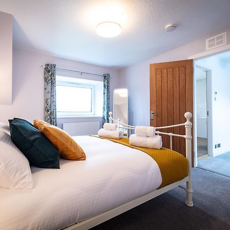 Lochside Villa Staffin Eksteriør billede