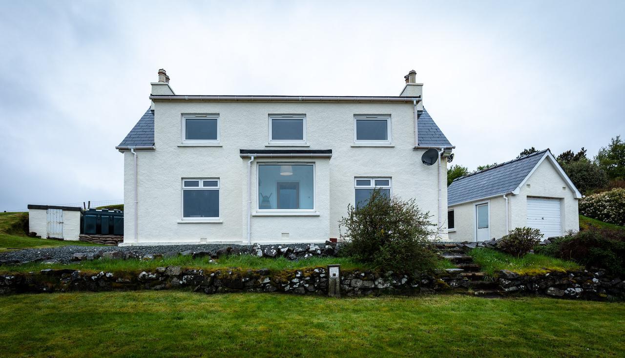 Lochside Villa Staffin Eksteriør billede