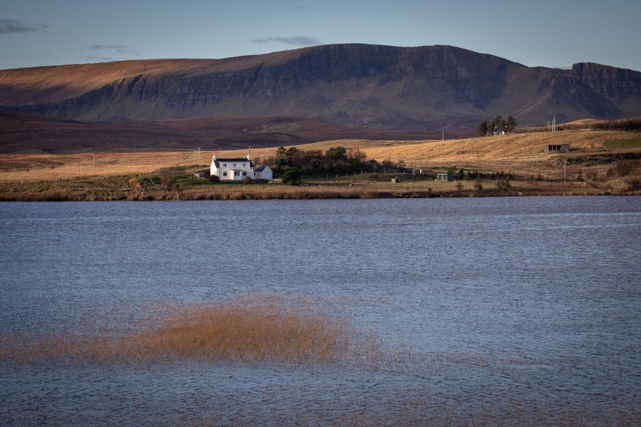 Lochside Villa Staffin Eksteriør billede